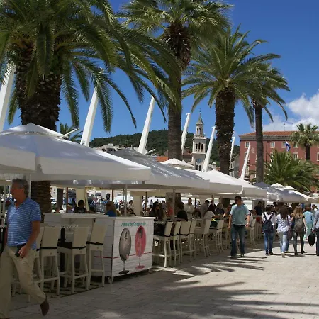 3 Km Outside The Historical Centre Appartement Split